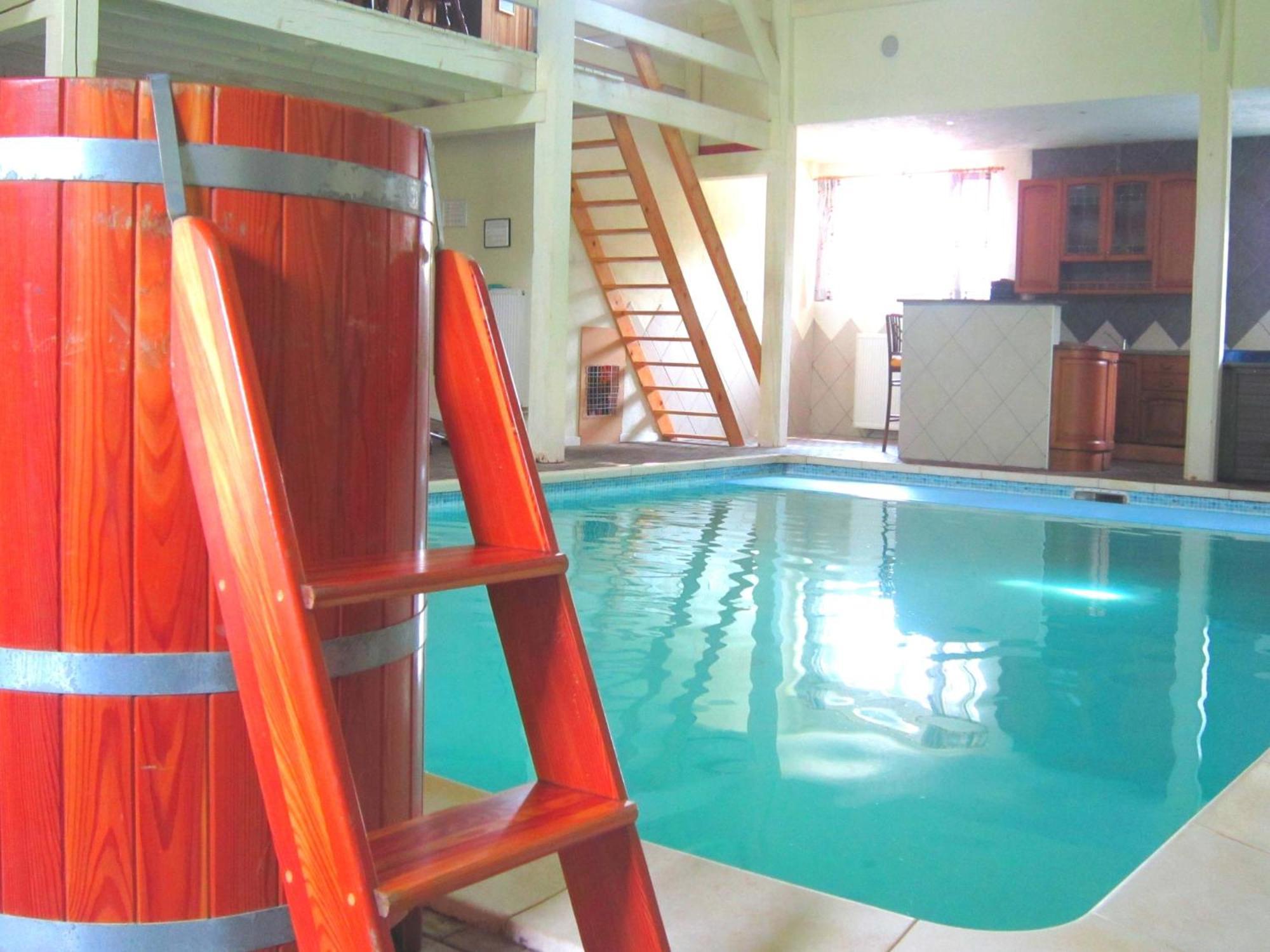 Modern Holiday Home In Sourbrodt With Private Pool Weismes Exterior foto